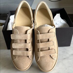 Freda Salvador  Libby Sneakers